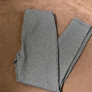 Black & white design leggings